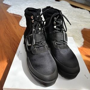 Steve Madden Grady Boots size 9.5